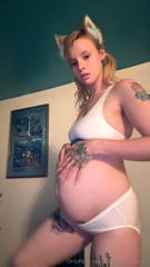 1133708324_jumping-jacks-and-running-in-place-in-my-new-bra-and-underwe_0.mp4