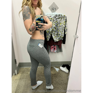 hotmomdomme-2023-04-08-2831250407.jpg