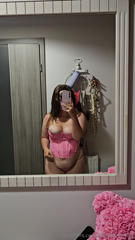 1255298499_this-corset-has-gotten-so-tight-again-my-boobs-don-t-fit_15.mp4