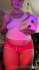 334211660_watch-me-eat-cookies-and-play-with-my-stuffed-gut-full-le_0.mp4