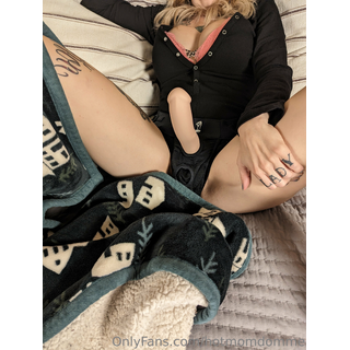hotmomdomme-2023-03-21-2812229070.jpg