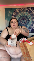 297296074_omg-this-was-a-huuuge-kfc-stuffing-i-really-struggled-but-i_0.m4v