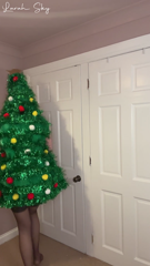 Christmas Tree makes you Eat your Cum!_Larah Sky_1080p.mp4