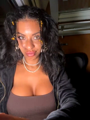AlyssaHottv__2025-09-28_14-00-22_362.mp4