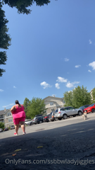 383552232_i-wonder-what-my-neighbors-think-of-me-recording-my-workouts_0.m4v