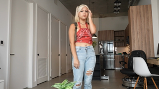 250622_lilithsworld_stepdaughter gets rough face fucking and HUGE cumshot_1080p_orig.mp4