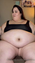 468252133_come-have-a-snack-and-chat-with-me_0.m4v