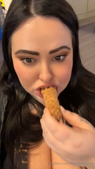 1532649141_id-rather-have-something-else-in-my-mouth_0.mp4