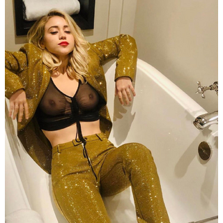 auwbtrn1vzg31-qlTBYvY6.jpg