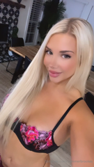 800092075_like-this-post-if-im-in-your-top-5-fav-onlyfans-creator_0.mp4