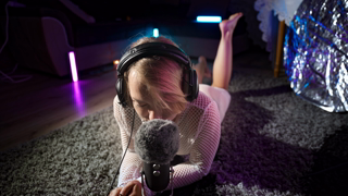 [2026-04-17] ASMR VallyWhisper Tastes your Sword🗡👉👈 + Blue Yeti Licking.mp4