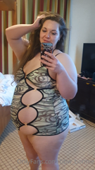 378047839_i-had-stuffed-chips-burgers-20-donuts-honestly-felt-like_0.m4v