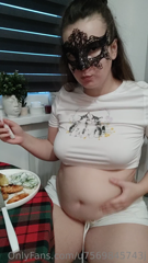 492497062_also-it-was-my-last-normal-meal-for-some-time-unfortunately_0.m4v