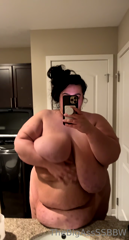 483149967_cant-sleep-so-heres-some-belly-plops-on-the-sink_0.m4v