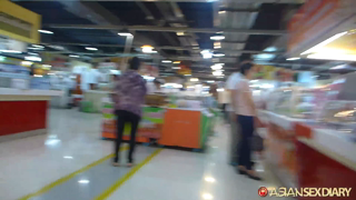 asd-2016-05-05-bangkok-thailand-Girls in mall - Nok pics – May 5, 2016.mp4
