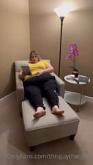 317780789_ever-wanna-see-a-fat-girl-plop-down-and-read-a-lil-bit-well_0.m4v