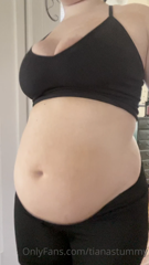 536209529_walking-around-with-an-empty-belly-vs-stuffed-i-feel-like_15.m4v