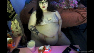 946297673_first-longer-vid-ive-put-out-its-a-lil-awkward-for-me-still_0.mp4