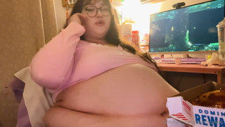 1520014948_good-ole-pizza-stuffing-scroll-to-the-end-for-vids_5.mp4