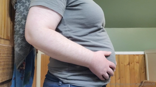 822343307_i-just-want-to-get-so-fat-belly-slaps-and-jiggles_0.mp4