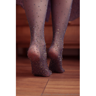 ladylangfordnylons-2025-01-01-3623290020.jpg