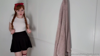 853495243_stepdaughter-catches-you-watching-foot-porn-i-m-so-sorry-i_0.mp4