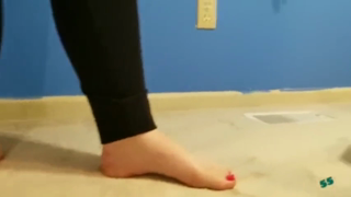 Giantess Auntie - ThisVid.com.mp4