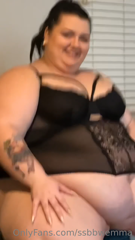 581986320_as-ive-gotten-fatter-my-boobs-have-gotten-bigger-and-i-love_0.m4v