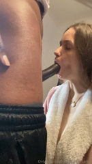 chamagnecarter_gobble_me_swallow_me😏_3691759105.mp4