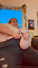 1655202614_do-you-think-my-jeans-from-last-year-still-fit-me-or-am-i-g_0.mp4