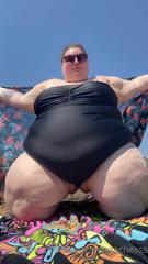 627018906_beach-love-how-my-swimsuit-hugs-my-tits-and-belly-also-m_2.m4v