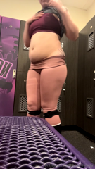 1654706714_gym-girl-falls-into-total-indulgence-and-watches-herself-fal_1.mp4