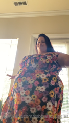 378351976_every-summery-dress-needs-a-few-twirl-tests_0.m4v