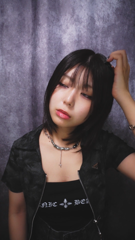 Your Cool Best Friend Does Your Makeup and Gradually Softens _ だんだん優しくなるクールな親友がメイクしてあげる [1207596843].mp4