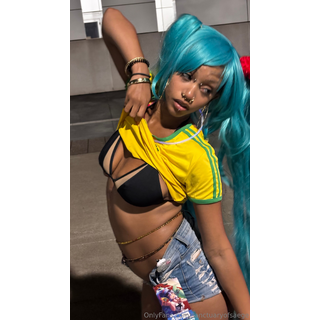 2268x4032_b6cf851af377d81b1d25cf42545e80f0.jpg