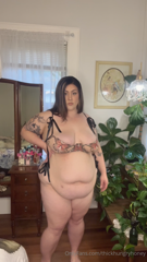 1747628810_weight-update-can-you-guess-how-much-this-big-girl-weighs_0.mp4