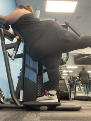 753312563_got-a-bit-of-a-workout-in-gotta-keep-the-muscles-strong-to-c_0.mp4