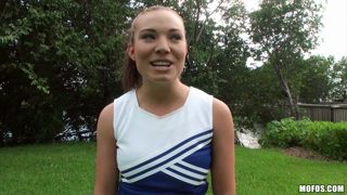 Cheerleader Teen Home Video - Tiffany Bannister.mp4