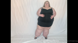 362651361_i-purchased-this-little-black-dress-for-a-cute-date-night-ou_0.mp4