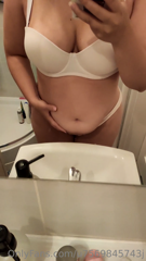 663906917_when-my-tummy-is-empty-it-looks-like-this_3.m4v