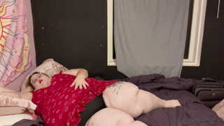 253441814_i-cant-keep-my-hands-off-my-belly_2.m4v