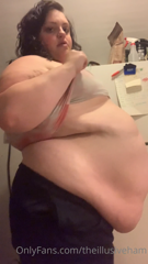 342361347_goddamn-ham-i-got-sooooo-enormous-last-night-almost-9_2.m4v