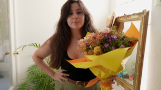 es.faphouse.com-make-up-flowers-turned-into-make-up-sex-p2160.mp4