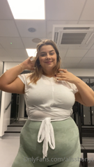 22437498_i-used-to-always-take-videos-like-this-for-gym-progress-boo_0.m4v