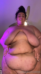 485284431_this-is-loaded-with-hot-fat-chat-showing-off-my-enormous-s_0.m4v