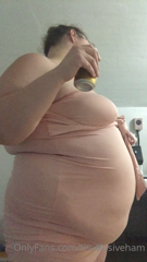 36581500_i-was-feeling-super-gassy-and-bloated-after-eating-too-much_0.m4v