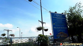 asd-2014-11-30-hcmc-vietnam-Xmas shopping Sunday – November 30, 2014.mp4