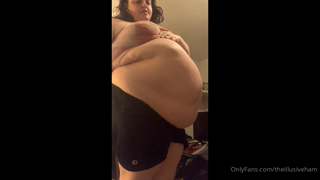 344902142_hey-all-my-fart-lovers-got-a-present-for-ya-ive-be_1.m4v