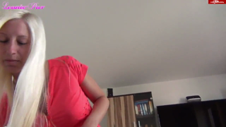 Leonie-pur_-_Pausenfick_-_Ploetzlich_war_sie_da.mp4