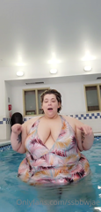 147461866_just-goofin-around-in-the-pool-2-videos-jae_0.m4v